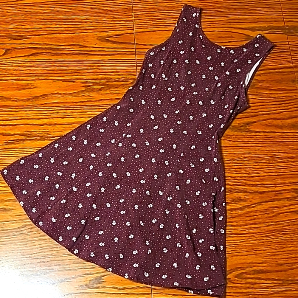 Maroon Sleeveless Dress with White Floral and Dot Design and Deep Cut Back